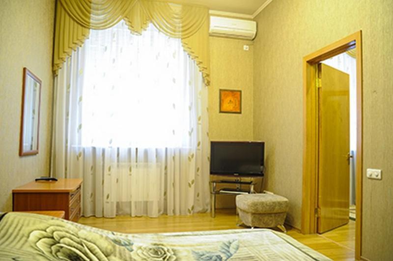 فندق Bilyj Rojal Zaporizhia الغرفة الصورة
